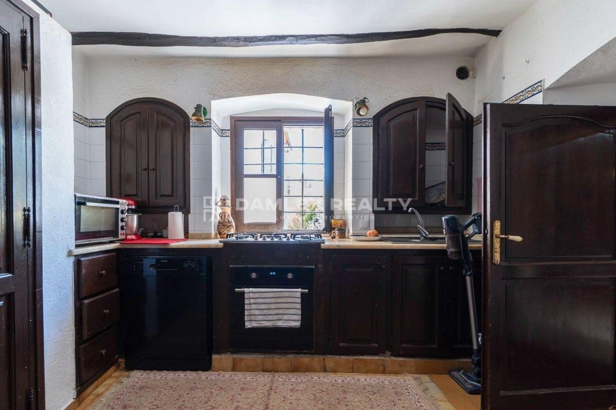 5 slaapkamer Villa te koop in Santa Cristina d'Aro met zwembad - € 950.000 (Ref: 8678274)