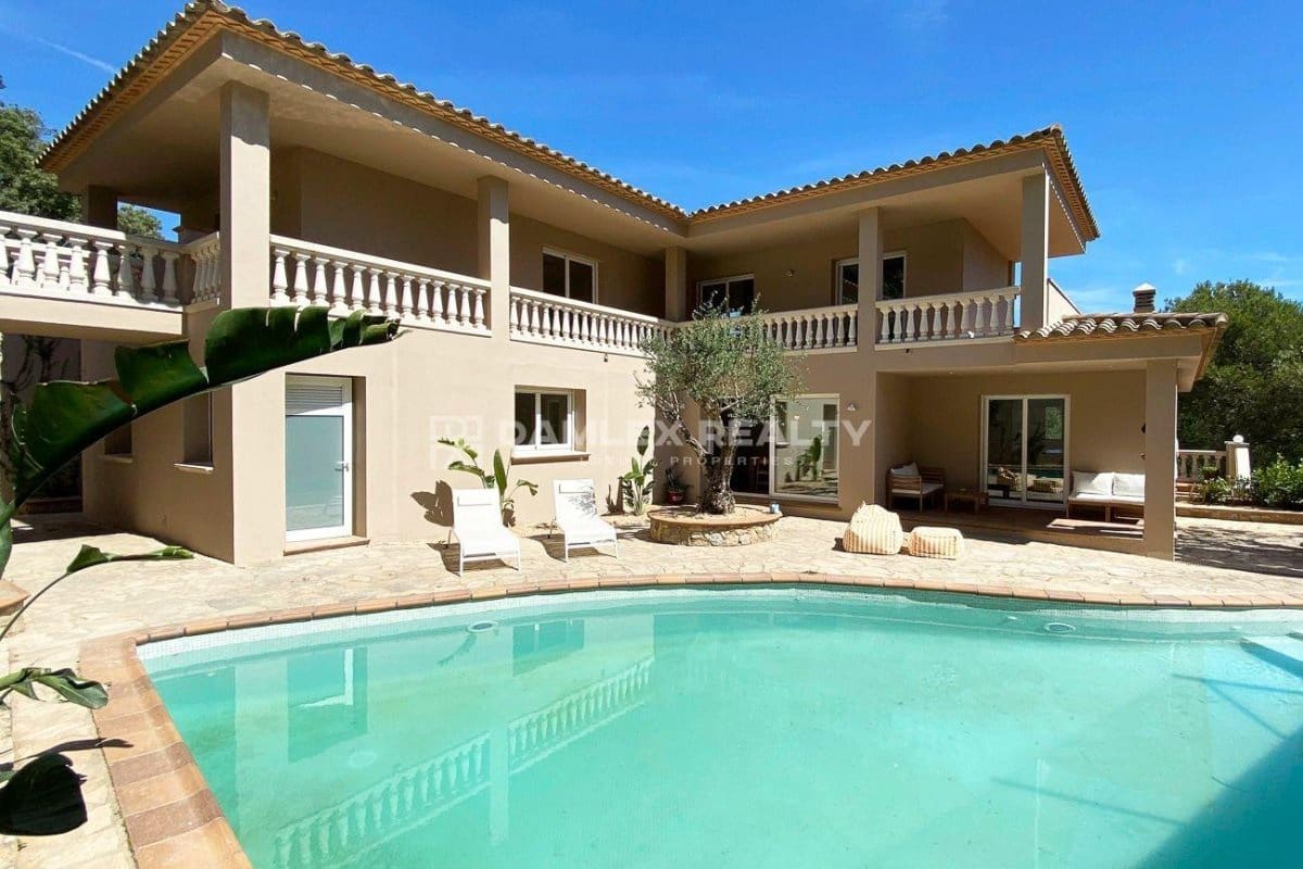 5 soverom Villa til salgs i Begur med svømmebasseng garasje - € 875 000 (Ref: 8678275)