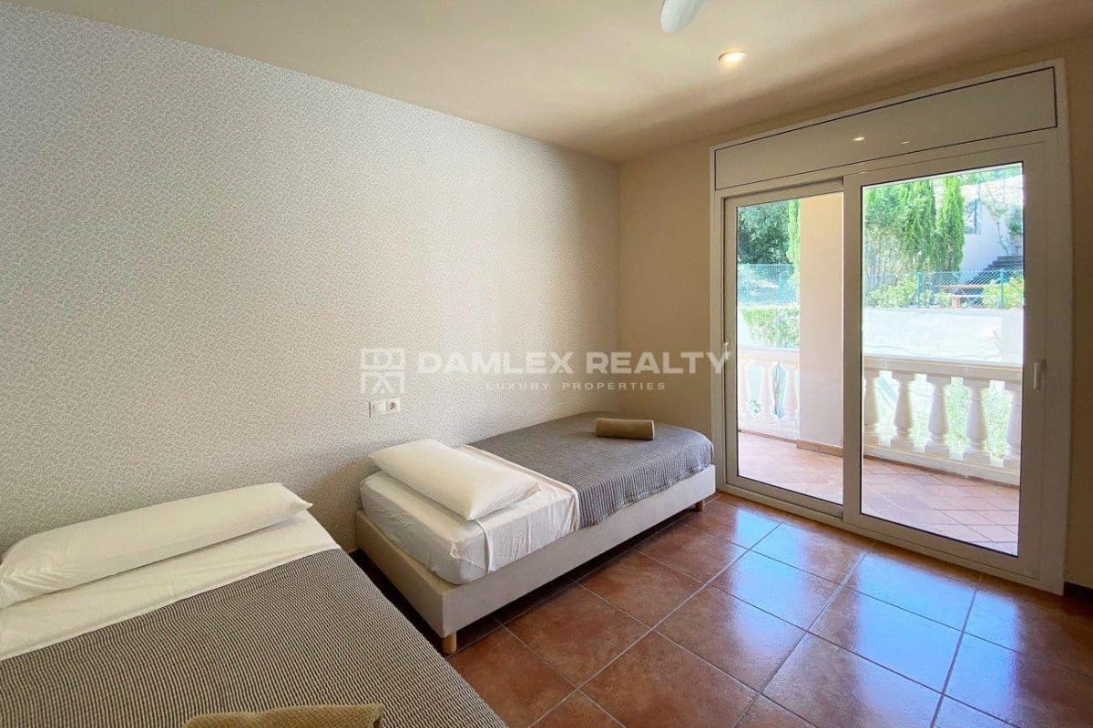 5 soverom Villa til salgs i Begur med svømmebasseng garasje - € 875 000 (Ref: 8678275)