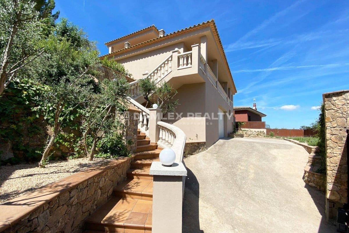 5 soverom Villa til salgs i Begur med svømmebasseng garasje - € 875 000 (Ref: 8678275)