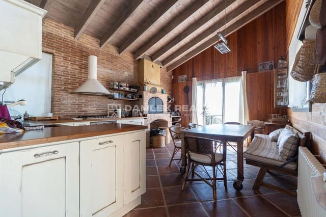 4 sovrum Villa till salu i Santa Cristina d'Aro - 730 000 € (Ref: 8682649)