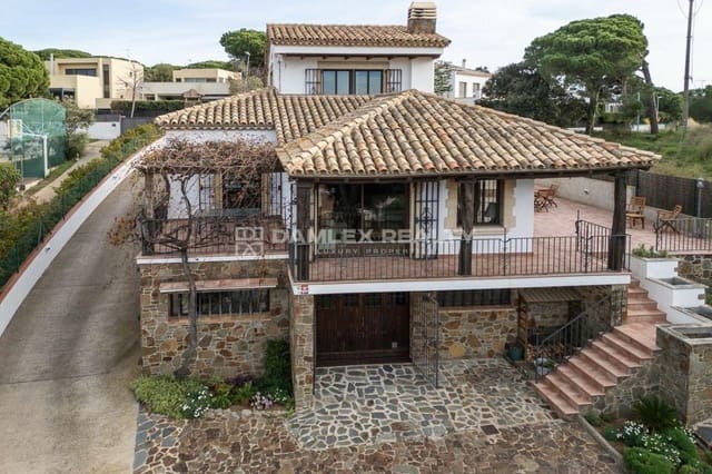 4 Zimmer Villa zu verkaufen in Sant Feliu de Guíxols - 1.600.000 € (Ref: 8686711)