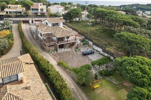 4 Zimmer Villa zu verkaufen in Sant Feliu de Guíxols - 1.600.000 € (Ref: 8686711)