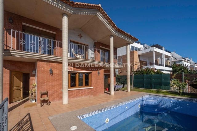 4 quarto Moradia para venda em Platja d'Aro, Castell-Platja d'Aro com piscina - 1 120 000 € (Ref: 8790338)