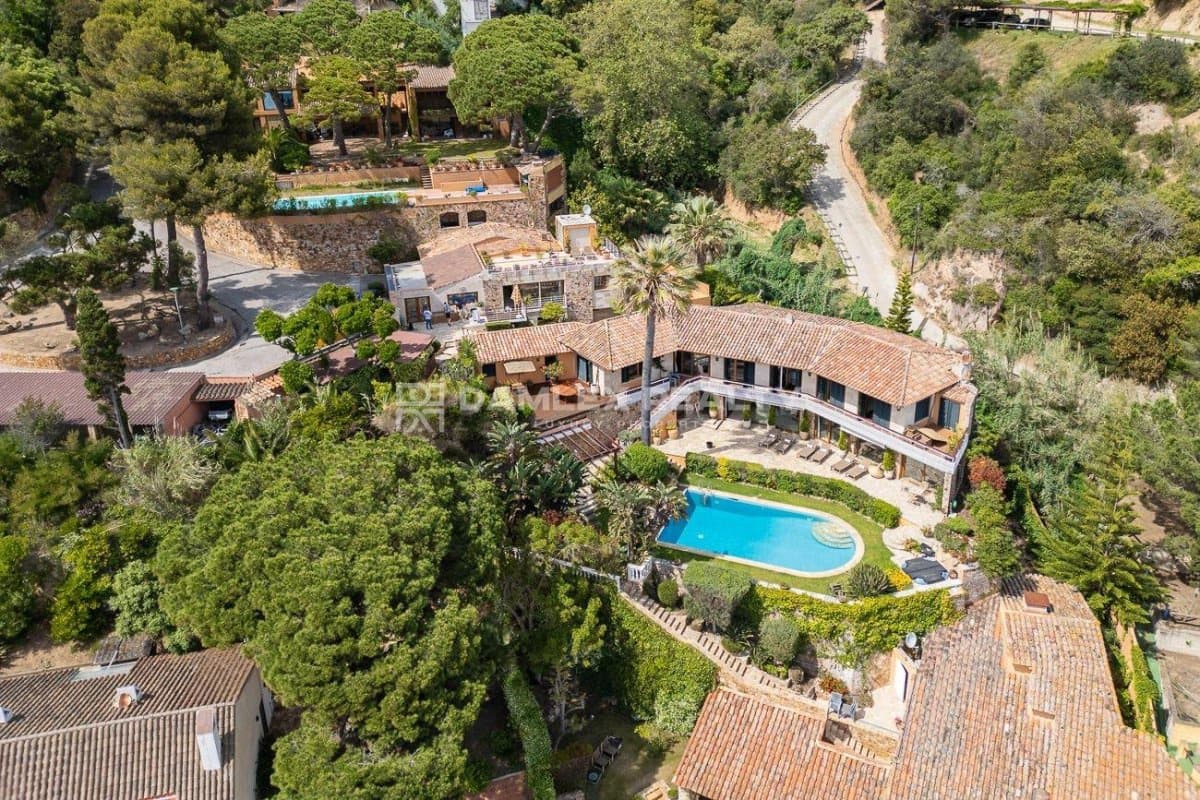 10 soveværelse Villa til salg i Tossa de Mar med swimmingpool garage - € 8.500.000 (Ref: 8884461)