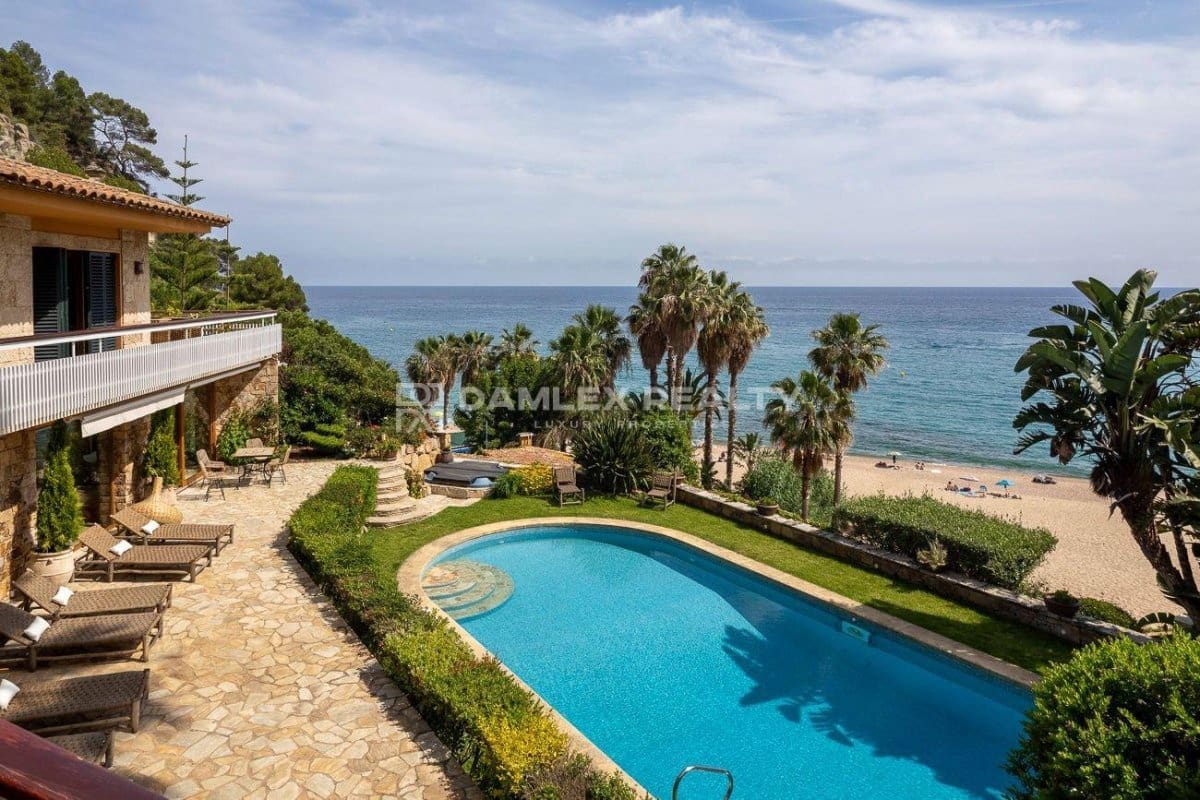 10 soveværelse Villa til salg i Tossa de Mar med swimmingpool garage - € 8.500.000 (Ref: 8884461)