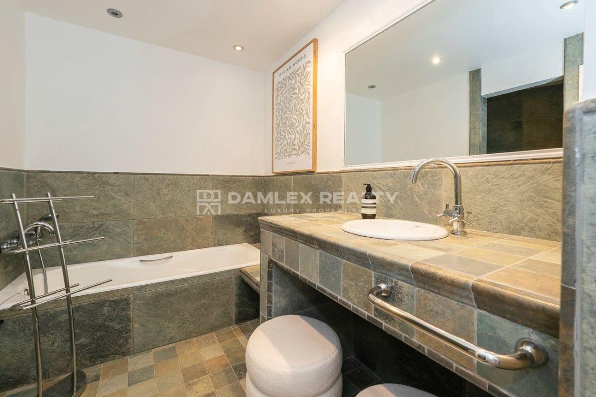 10 soveværelse Villa til salg i Tossa de Mar med swimmingpool garage - € 8.500.000 (Ref: 8884461)