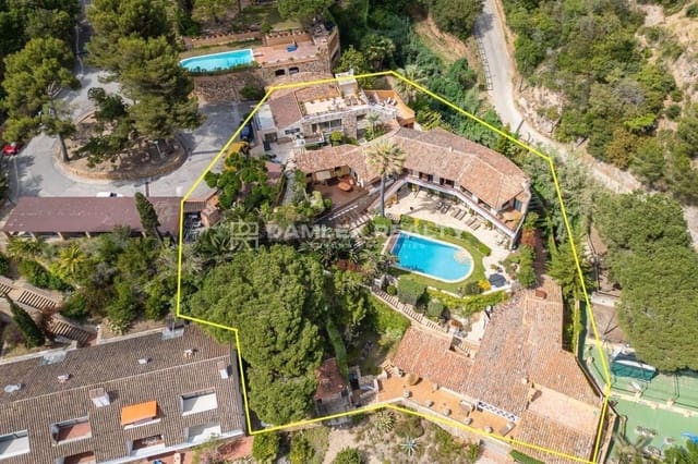 10 soveværelse Villa til salg i Tossa de Mar med swimmingpool garage - € 8.500.000 (Ref: 8884461)