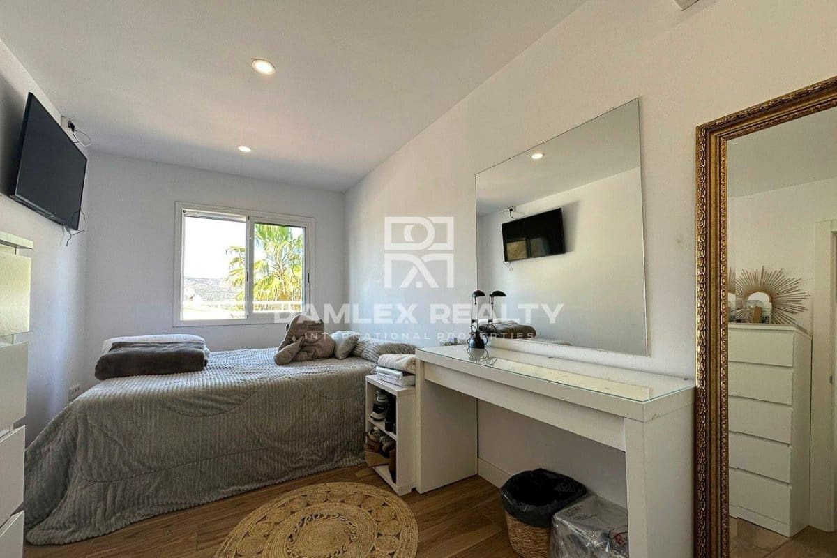 3 makuuhuone Huvila myytävänä paikassa Santa Cristina d'Aro mukana uima-altaan - 535 000 € (Ref: 8896630)