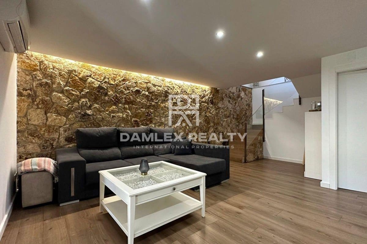 3 makuuhuone Huvila myytävänä paikassa Santa Cristina d'Aro mukana uima-altaan - 535 000 € (Ref: 8896630)