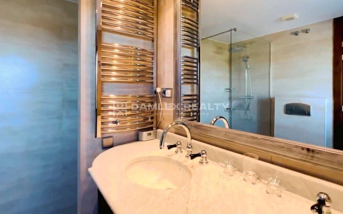 5 makuuhuone Huvila myytävänä paikassa Santa Cristina d'Aro mukana uima-altaan - 2 500 000 € (Ref: 8902840)