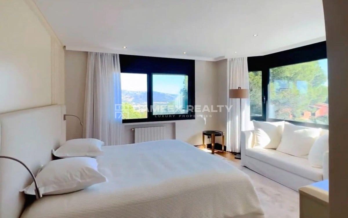 5 makuuhuone Huvila myytävänä paikassa Santa Cristina d'Aro mukana uima-altaan - 2 500 000 € (Ref: 8902840)