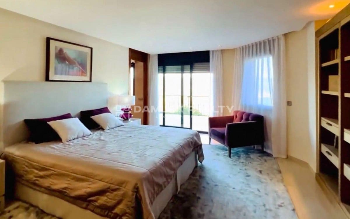 5 makuuhuone Huvila myytävänä paikassa Santa Cristina d'Aro mukana uima-altaan - 2 500 000 € (Ref: 8902840)