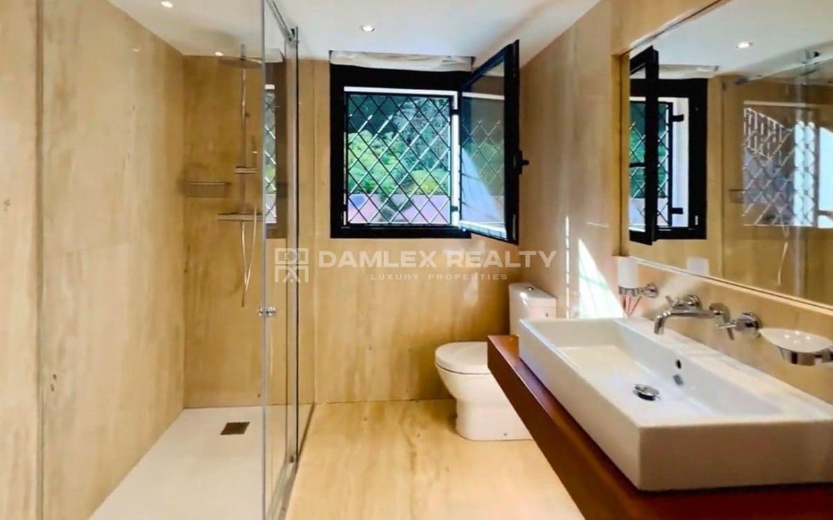 5 makuuhuone Huvila myytävänä paikassa Santa Cristina d'Aro mukana uima-altaan - 2 500 000 € (Ref: 8902840)