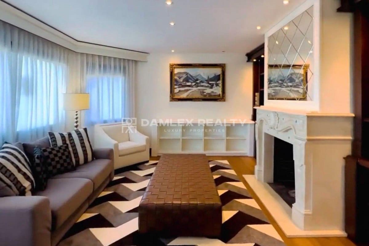 5 makuuhuone Huvila myytävänä paikassa Santa Cristina d'Aro mukana uima-altaan - 2 500 000 € (Ref: 8902840)