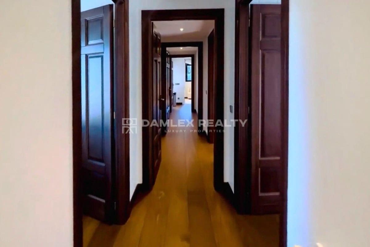 5 makuuhuone Huvila myytävänä paikassa Santa Cristina d'Aro mukana uima-altaan - 2 500 000 € (Ref: 8902840)