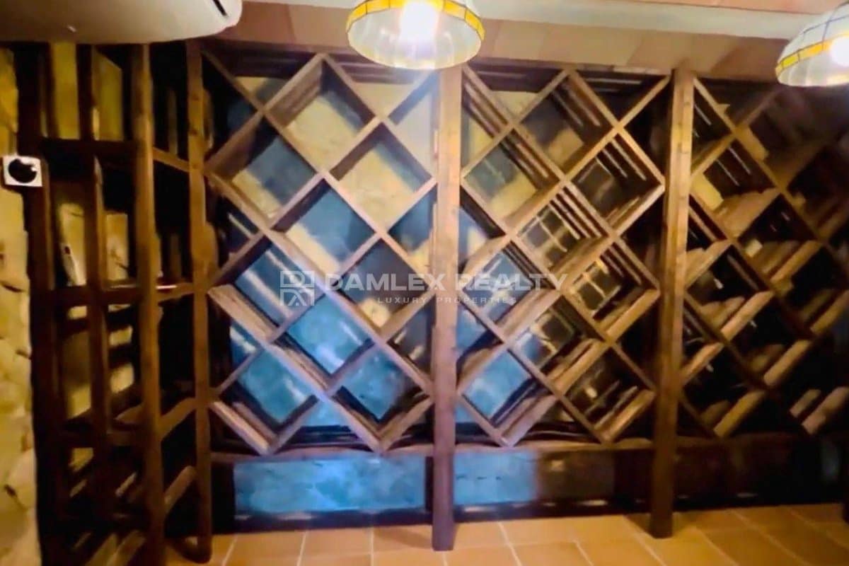 5 makuuhuone Huvila myytävänä paikassa Santa Cristina d'Aro mukana uima-altaan - 2 500 000 € (Ref: 8902840)