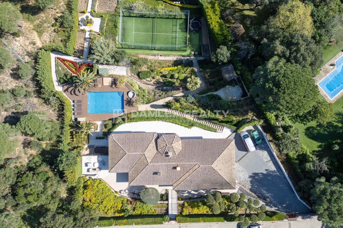 5 makuuhuone Huvila myytävänä paikassa Santa Cristina d'Aro mukana uima-altaan - 2 500 000 € (Ref: 8902840)