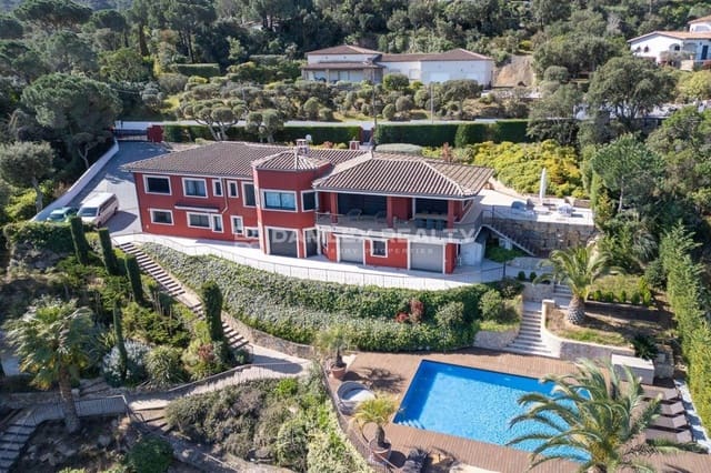 5 chambre Villa/Maison à vendre à Santa Cristina d'Aro avec piscine - 2 500 000 € (Ref: 8902840)