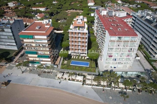 3 sypialnia Apartament na sprzedaż w Platja d'Aro, Castell-Platja d'Aro z basenem garażem - 790 000 € (Ref: 8914519)
