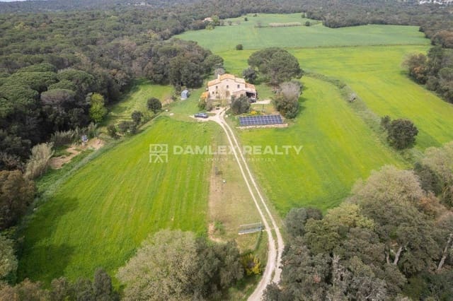 4 Zimmer Villa zu verkaufen in Santa Cristina d'Aro - 795.000 € (Ref: 8935530)