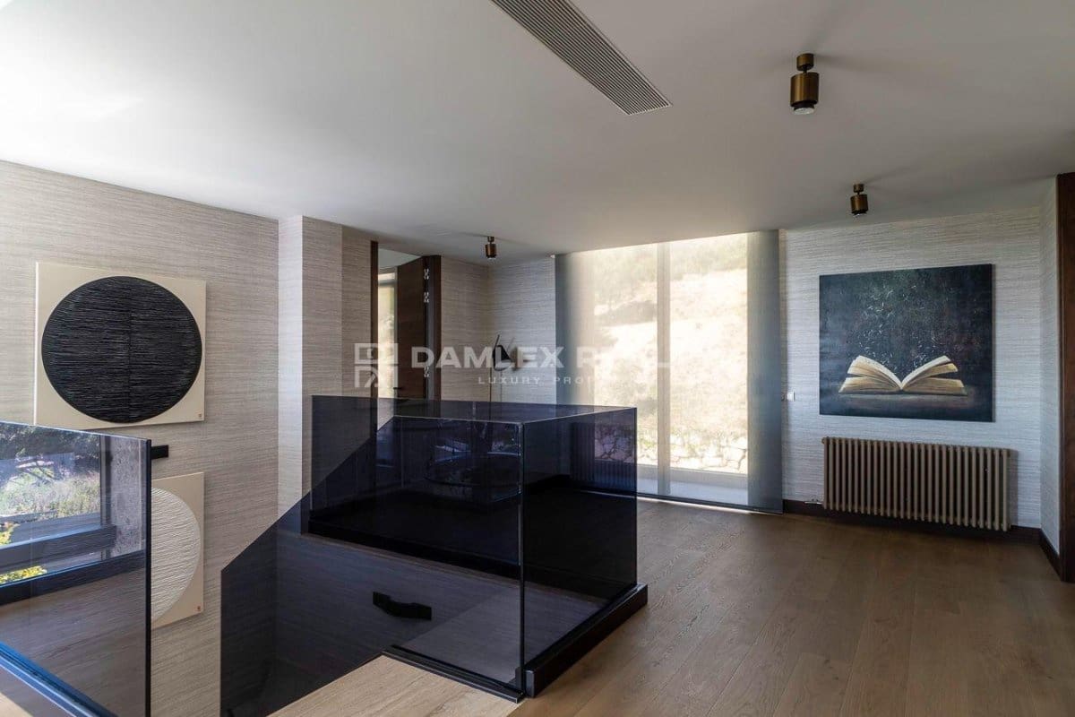 4 soveværelse Villa til salg i Blanes med swimmingpool garage - € 3.950.000 (Ref: 8949480)