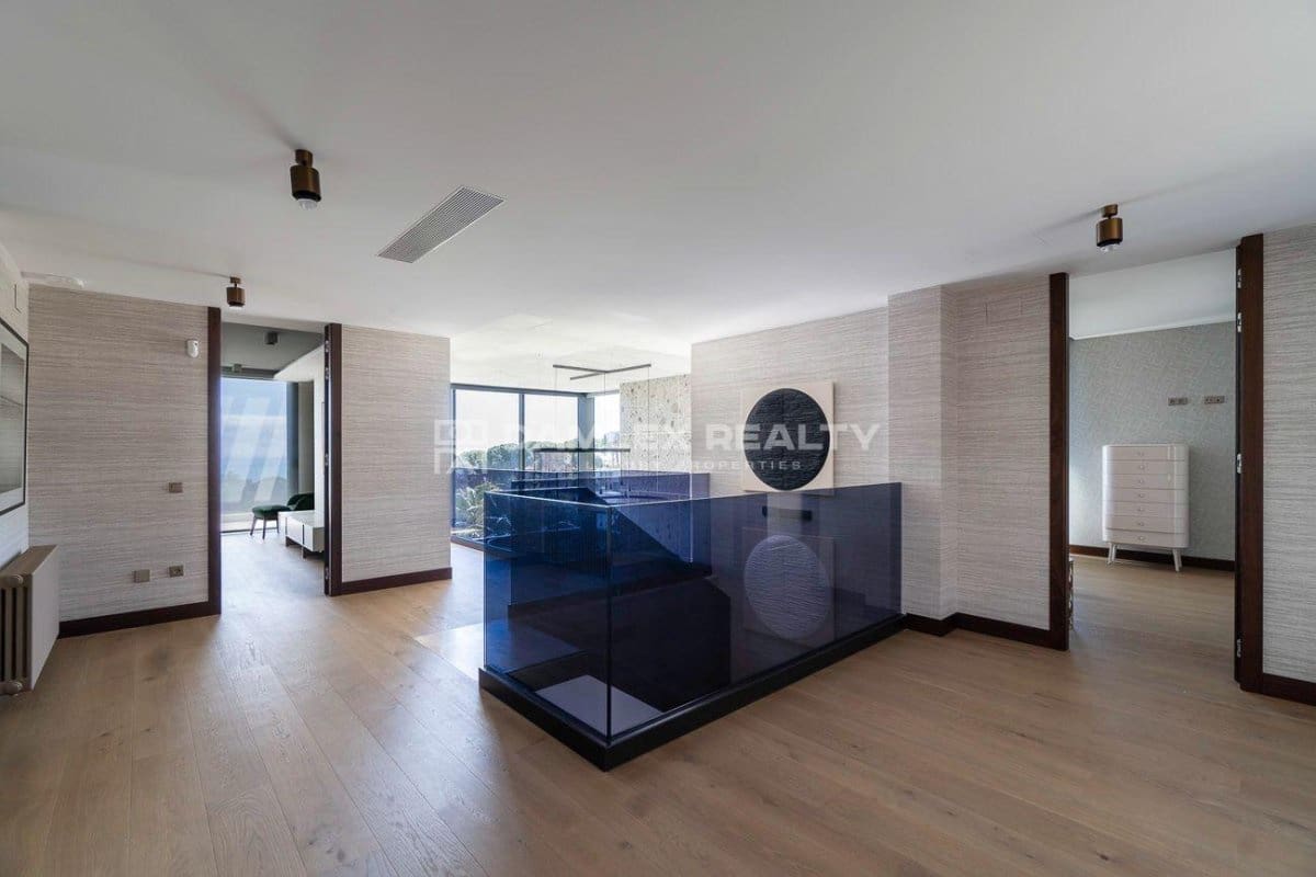 4 soveværelse Villa til salg i Blanes med swimmingpool garage - € 3.950.000 (Ref: 8949480)