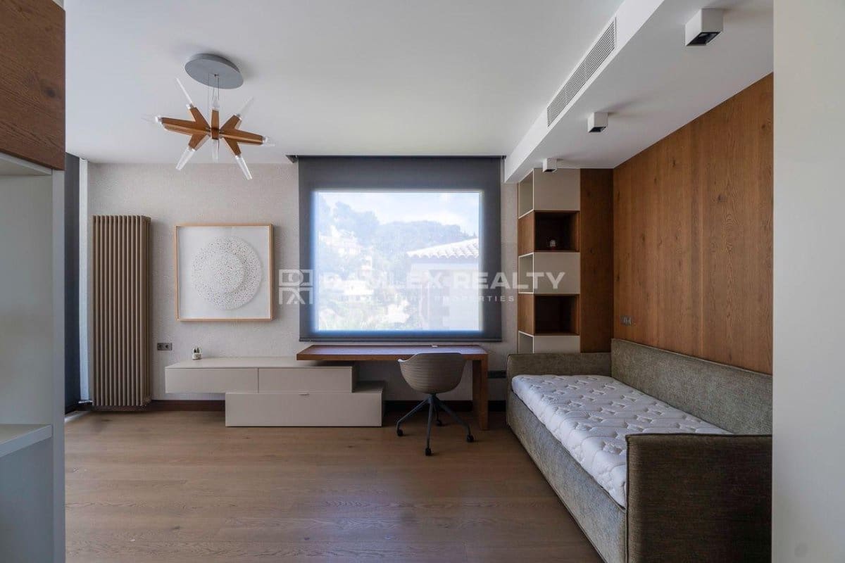 4 soveværelse Villa til salg i Blanes med swimmingpool garage - € 3.950.000 (Ref: 8949480)