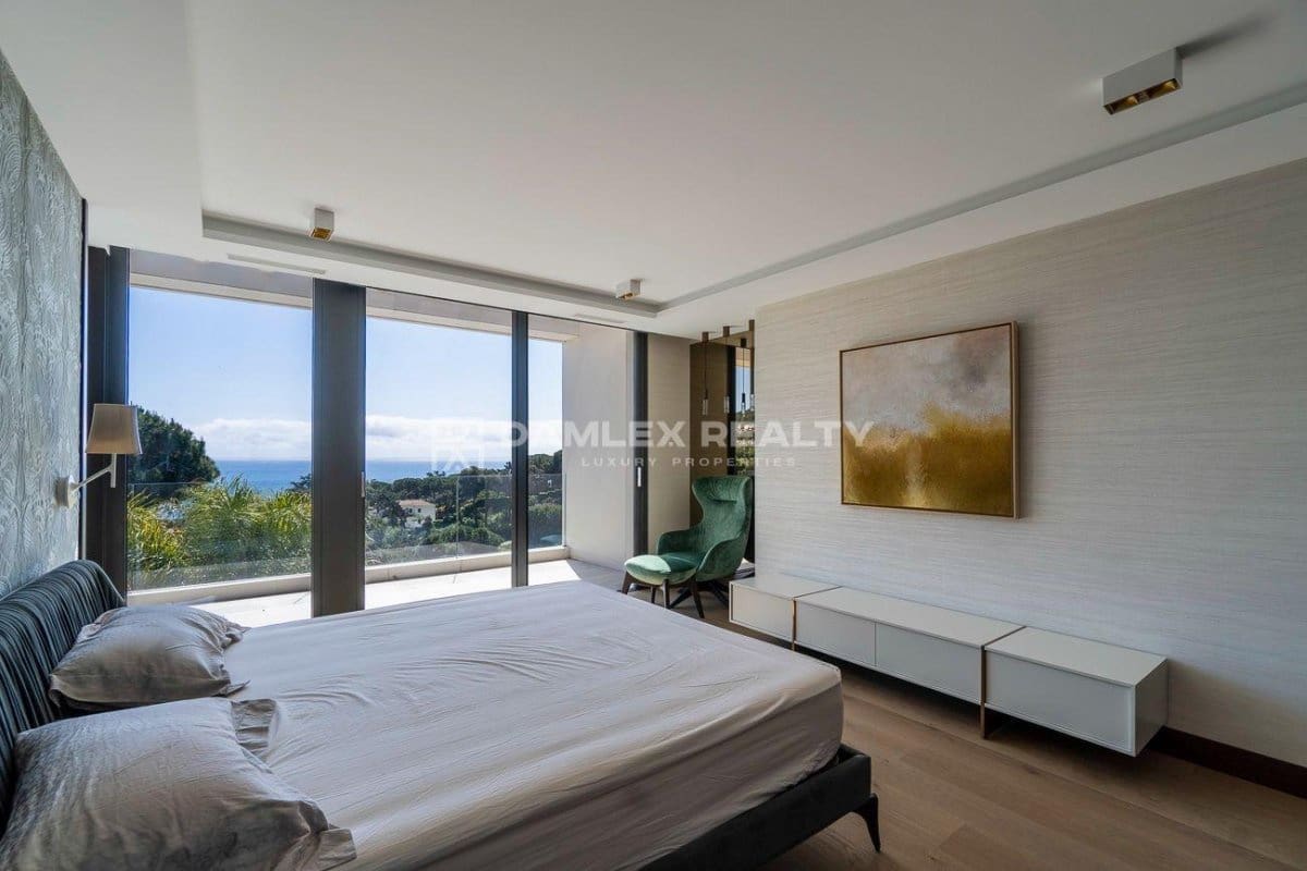 4 soveværelse Villa til salg i Blanes med swimmingpool garage - € 3.950.000 (Ref: 8949480)