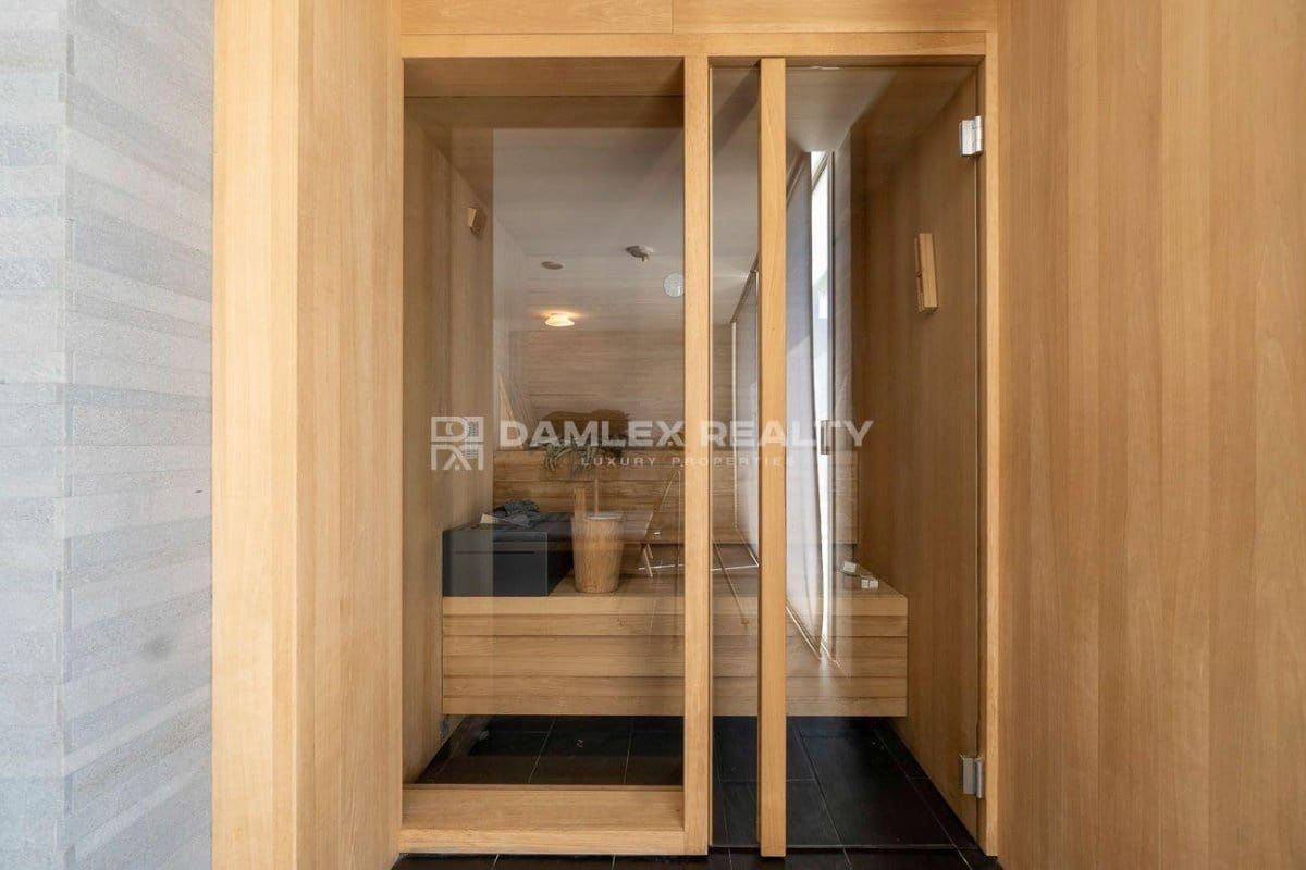 4 soveværelse Villa til salg i Blanes med swimmingpool garage - € 3.950.000 (Ref: 8949480)