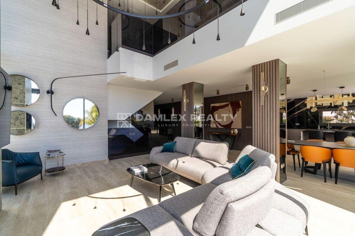 4 soveværelse Villa til salg i Blanes med swimmingpool garage - € 3.950.000 (Ref: 8949480)