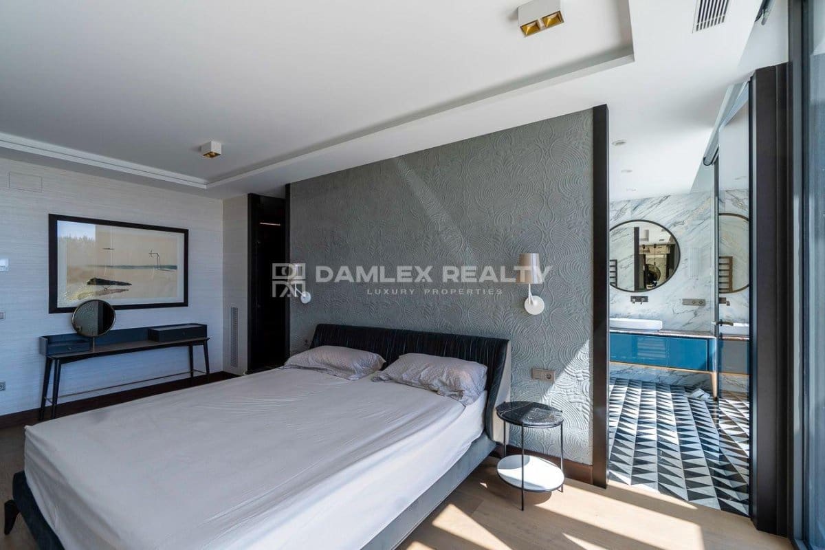 4 soveværelse Villa til salg i Blanes med swimmingpool garage - € 3.950.000 (Ref: 8949480)