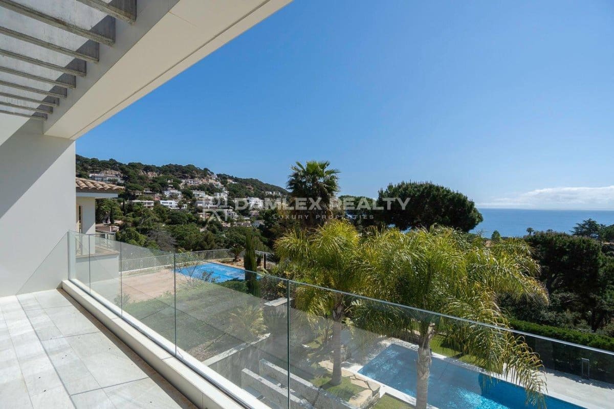 4 soveværelse Villa til salg i Blanes med swimmingpool garage - € 3.950.000 (Ref: 8949480)