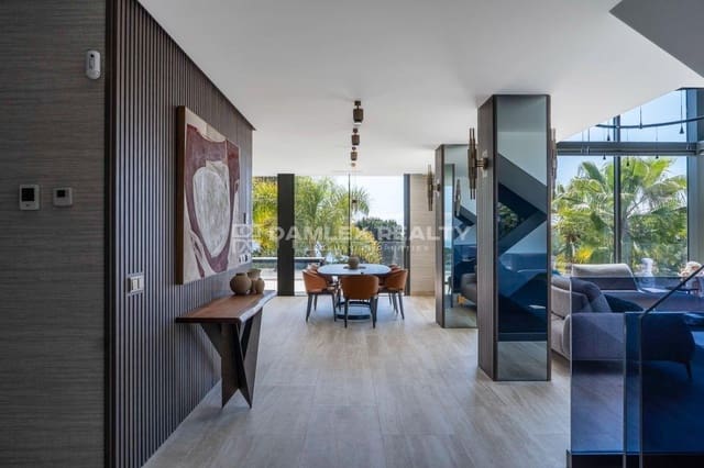 4 bedroom Villa for sale in Blanes with pool garage - € 3,950,000 (Ref: 8949480)