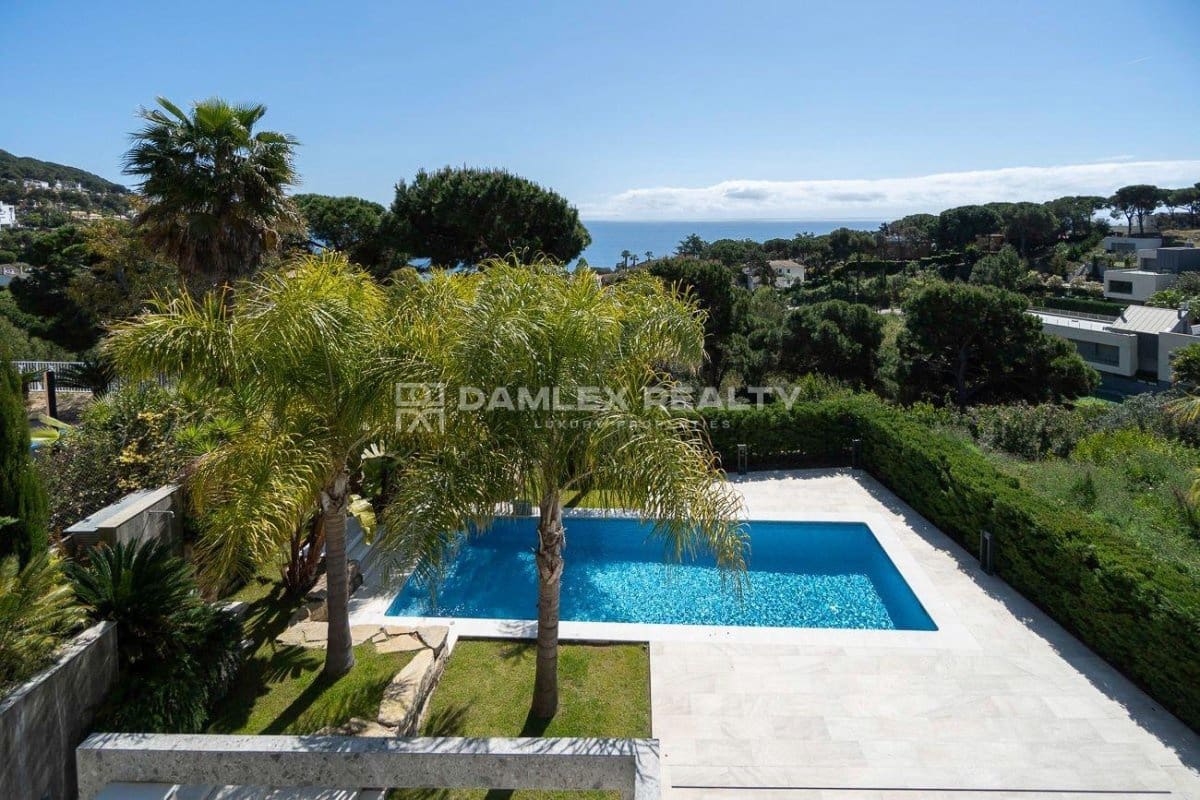 4 soveværelse Villa til salg i Blanes med swimmingpool garage - € 3.950.000 (Ref: 8949480)