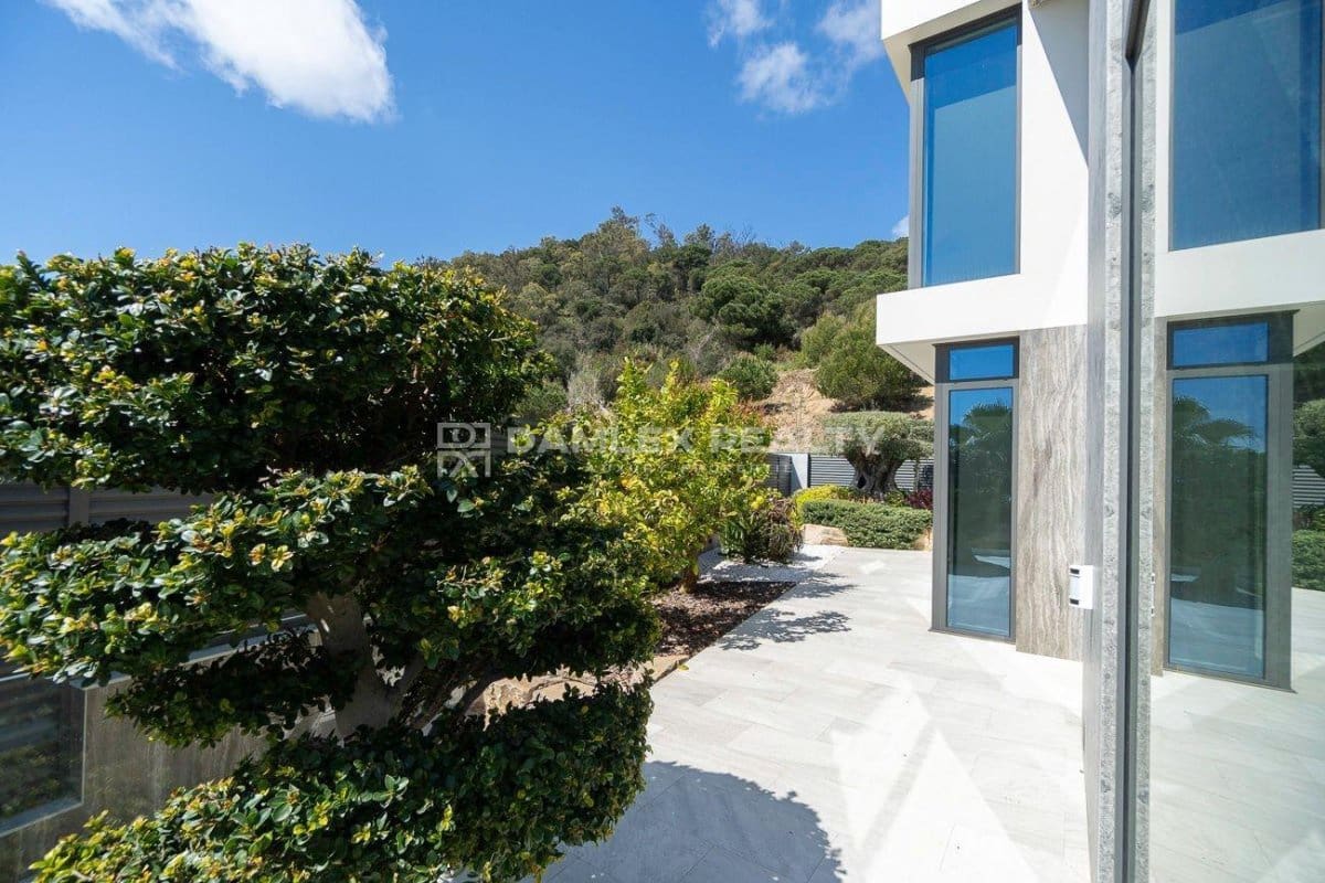 4 soveværelse Villa til salg i Blanes med swimmingpool garage - € 3.950.000 (Ref: 8949480)