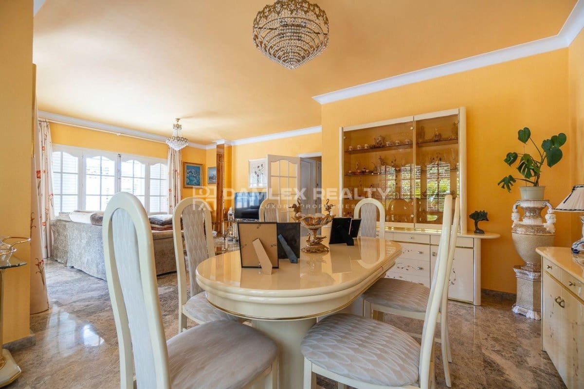 4 makuuhuone Huvila myytävänä paikassa Santa Cristina d'Aro mukana uima-altaan - 699 000 € (Ref: 8960886)