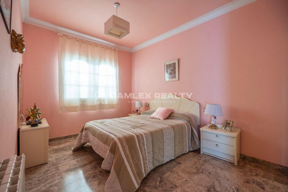 4 makuuhuone Huvila myytävänä paikassa Santa Cristina d'Aro mukana uima-altaan - 699 000 € (Ref: 8960886)