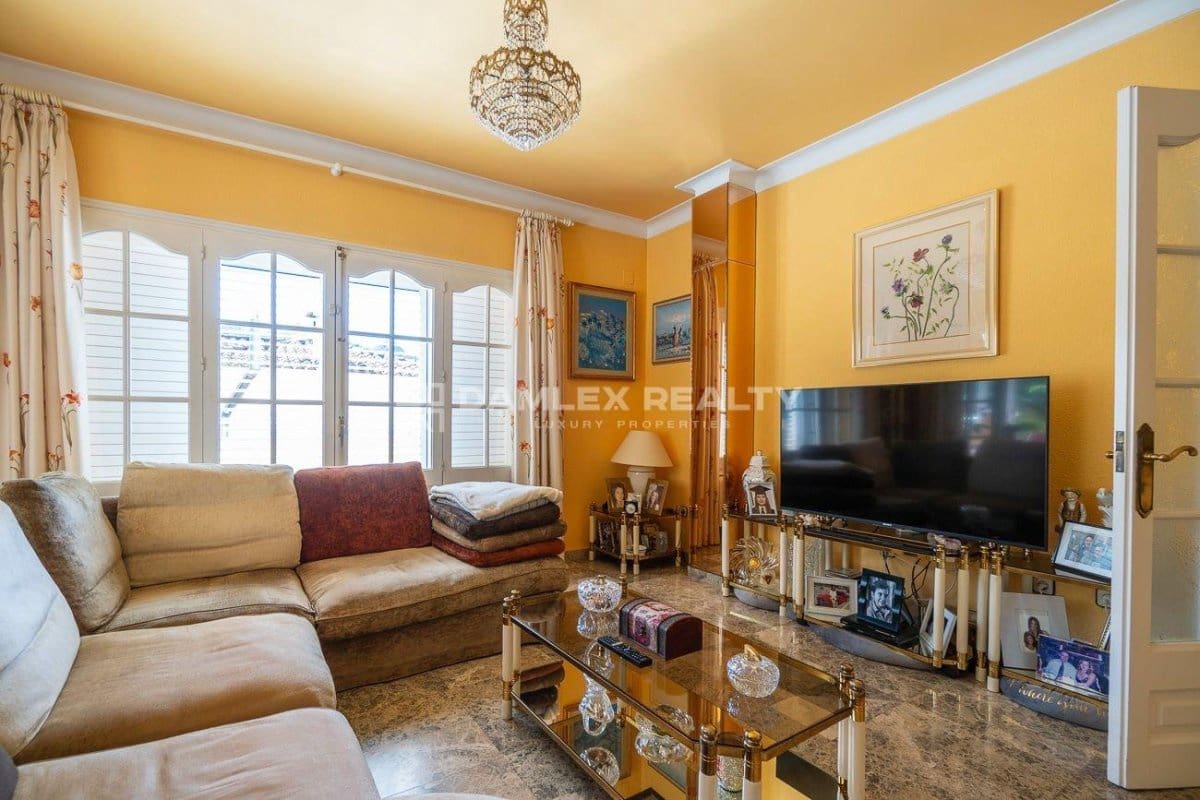 4 makuuhuone Huvila myytävänä paikassa Santa Cristina d'Aro mukana uima-altaan - 699 000 € (Ref: 8960886)