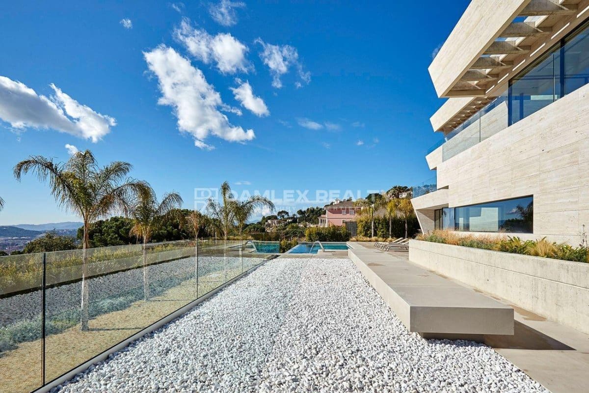 4 slaapkamer Villa te koop in Lloret de Mar met zwembad garage - € 5.000.000 (Ref: 8971333)