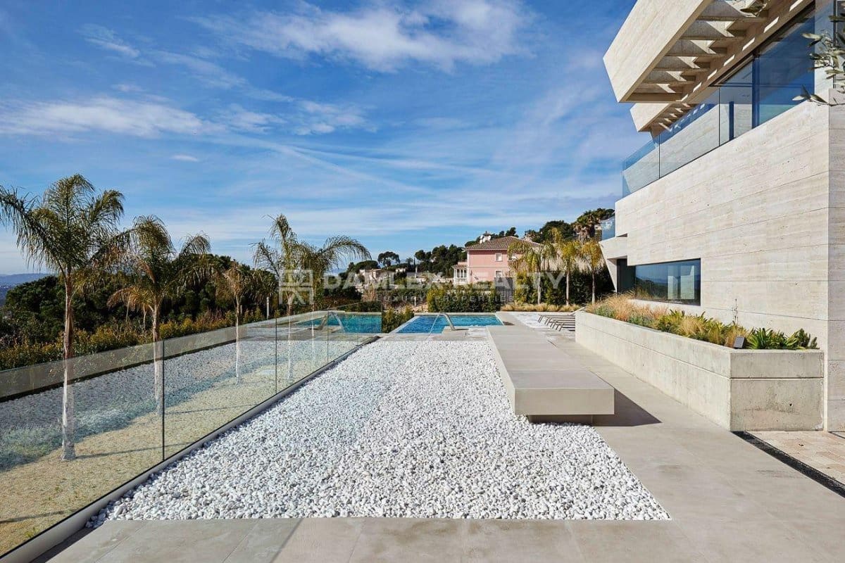 4 slaapkamer Villa te koop in Lloret de Mar met zwembad garage - € 5.000.000 (Ref: 8971333)