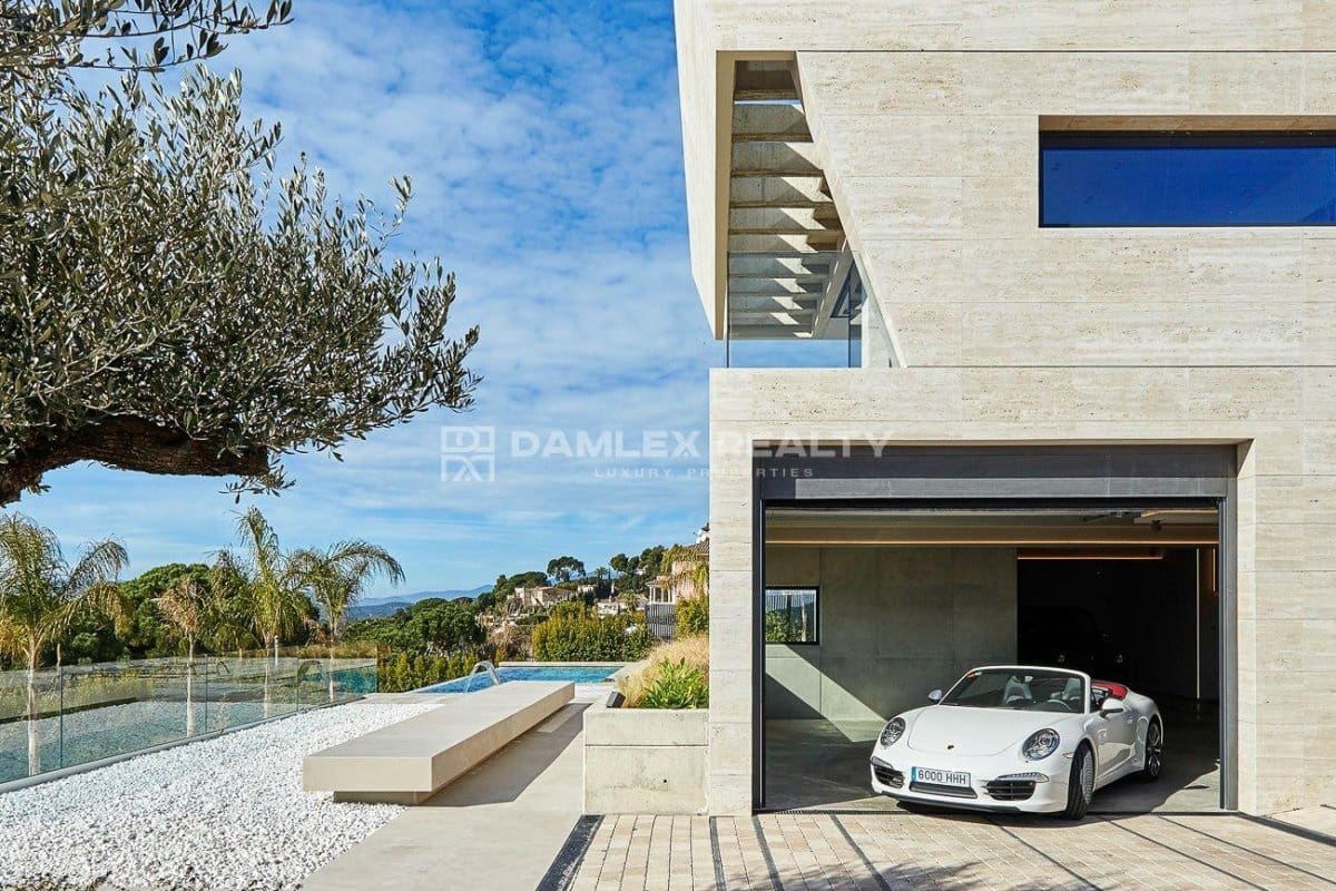 4 slaapkamer Villa te koop in Lloret de Mar met zwembad garage - € 5.000.000 (Ref: 8971333)