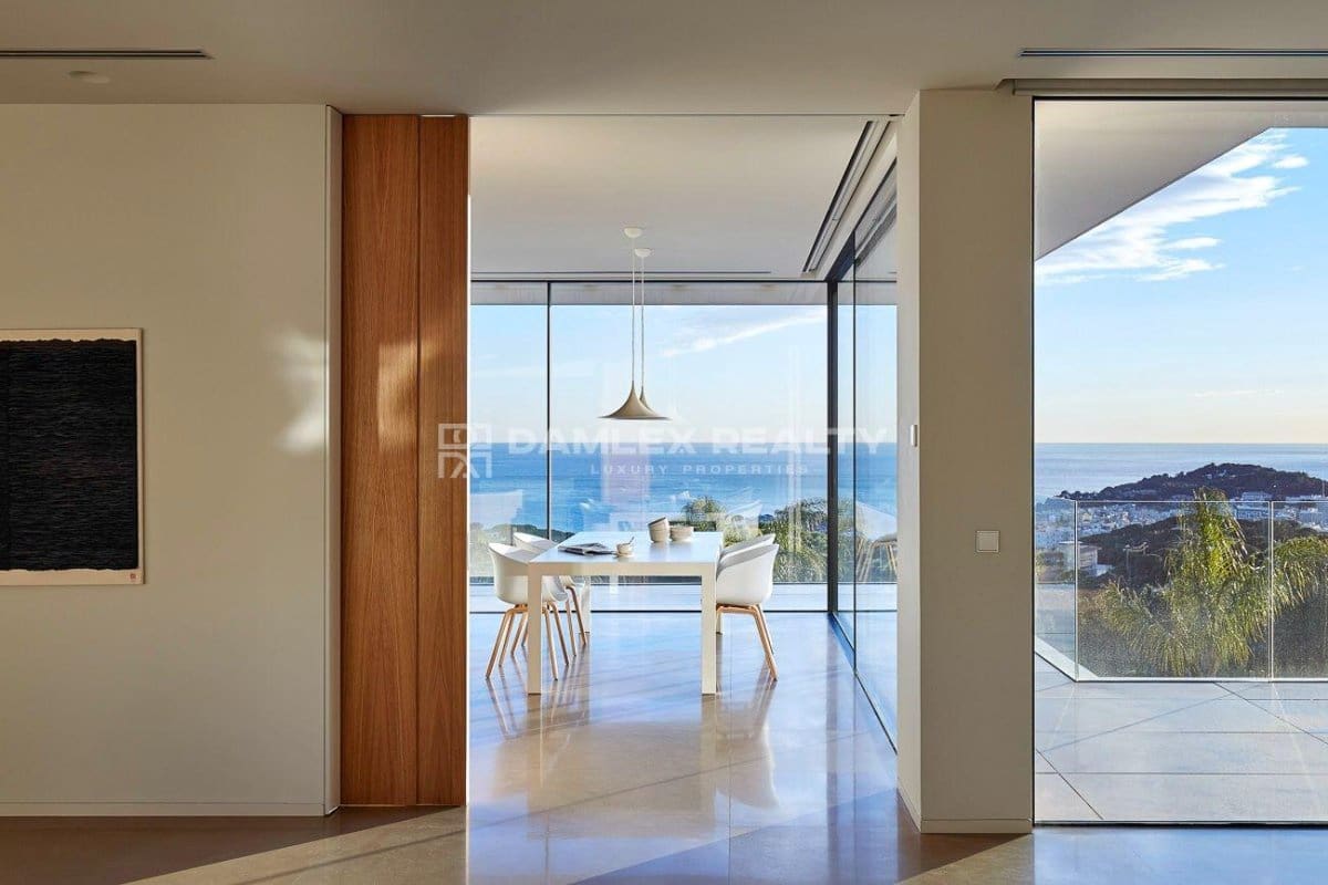 4 slaapkamer Villa te koop in Lloret de Mar met zwembad garage - € 5.000.000 (Ref: 8971333)