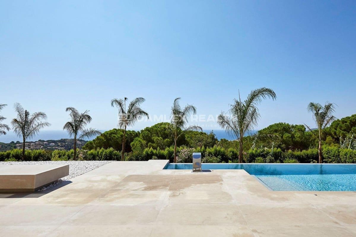 4 slaapkamer Villa te koop in Lloret de Mar met zwembad garage - € 5.000.000 (Ref: 8971333)