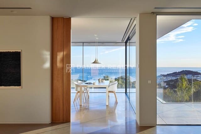 4 slaapkamer Villa te koop in Lloret de Mar met zwembad garage - € 5.000.000 (Ref: 8971333)