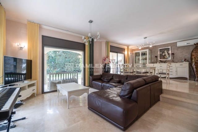 5 Zimmer Villa zu verkaufen in Platja d'Aro, Castell-Platja d'Aro mit Pool - 2.000.000 € (Ref: 9000767)