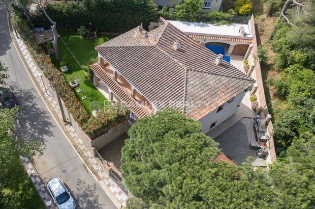 5 Zimmer Villa zu verkaufen in Platja d'Aro, Castell-Platja d'Aro mit Pool - 2.000.000 € (Ref: 9000767)