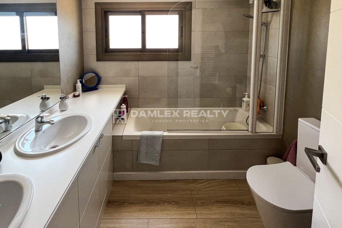 5 chambre Villa/Maison à vendre à Platja d'Aro avec piscine - 590 000 € (Ref: 9020907)