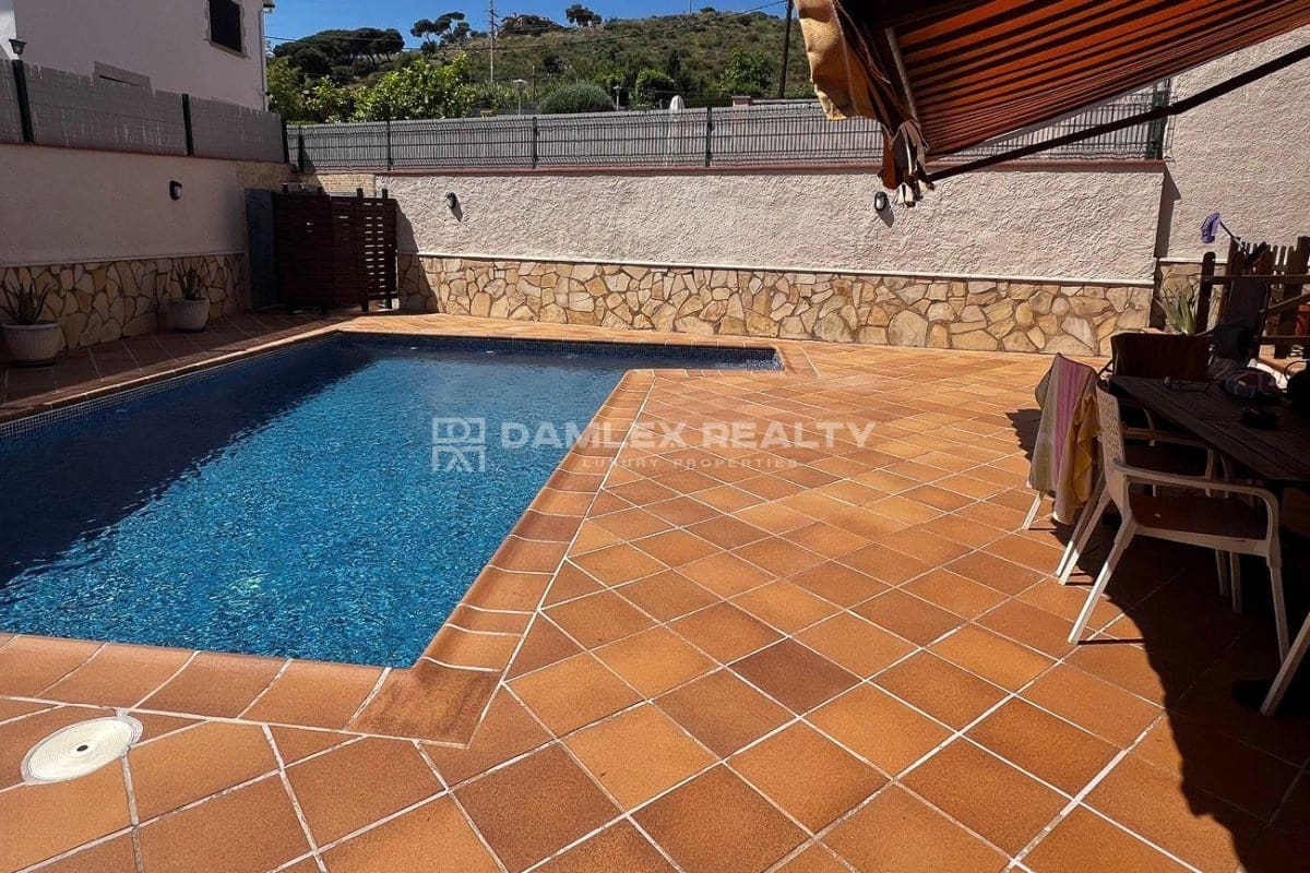 5 chambre Villa/Maison à vendre à Platja d'Aro avec piscine - 590 000 € (Ref: 9020907)