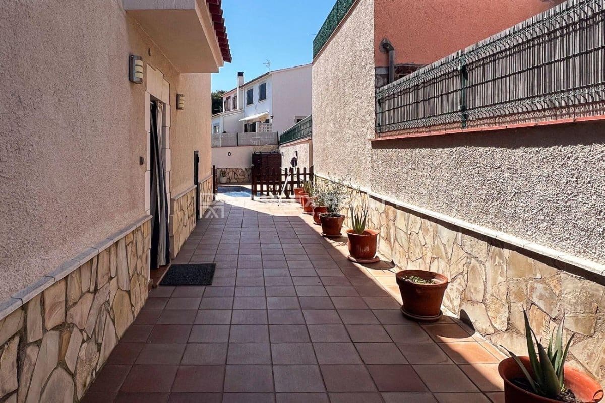 5 chambre Villa/Maison à vendre à Platja d'Aro avec piscine - 590 000 € (Ref: 9020907)